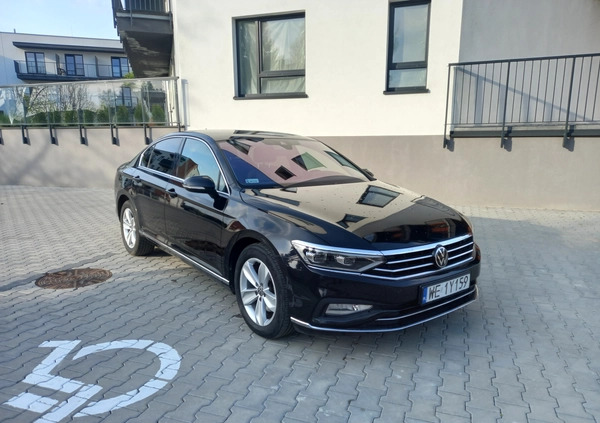 Volkswagen Passat cena 84900 przebieg: 138000, rok produkcji 2020 z Warszawa małe 781